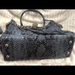 More pictures of my MK purse and wallet set.